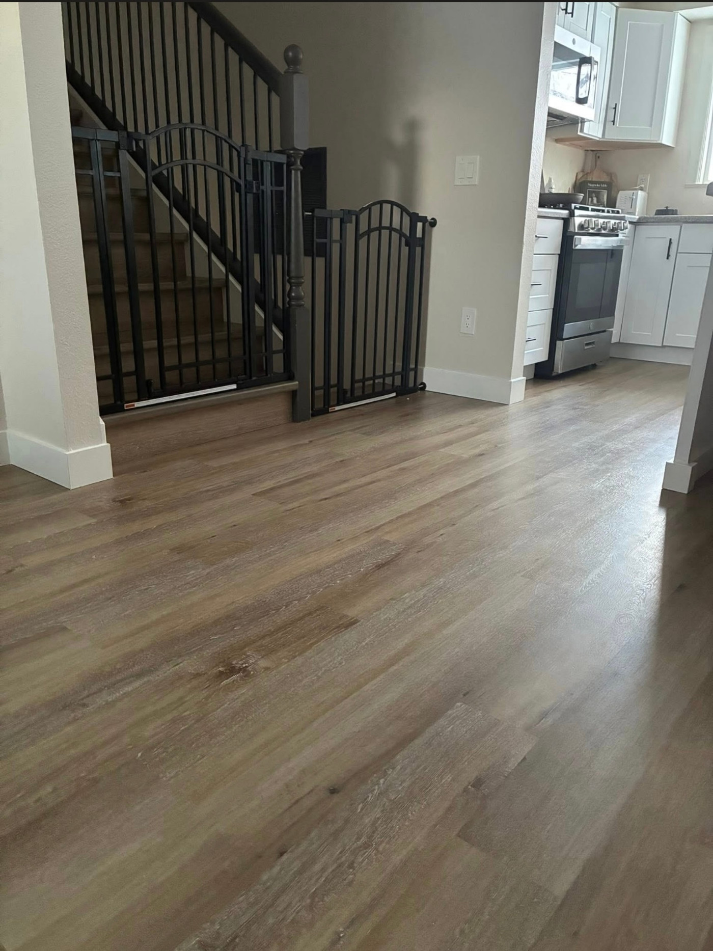 Light Oak Brown LVP